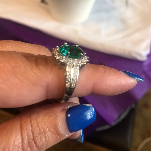 Ring - Picture 4 of 6